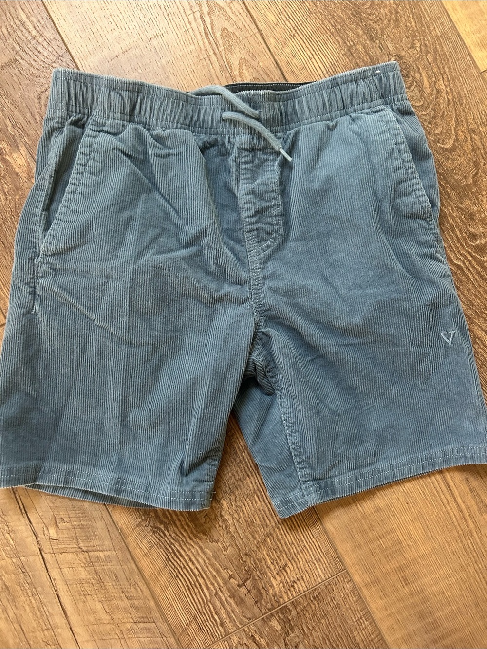 VISSLA Boy’s size L Blue Corduroy Drawstring Shorts